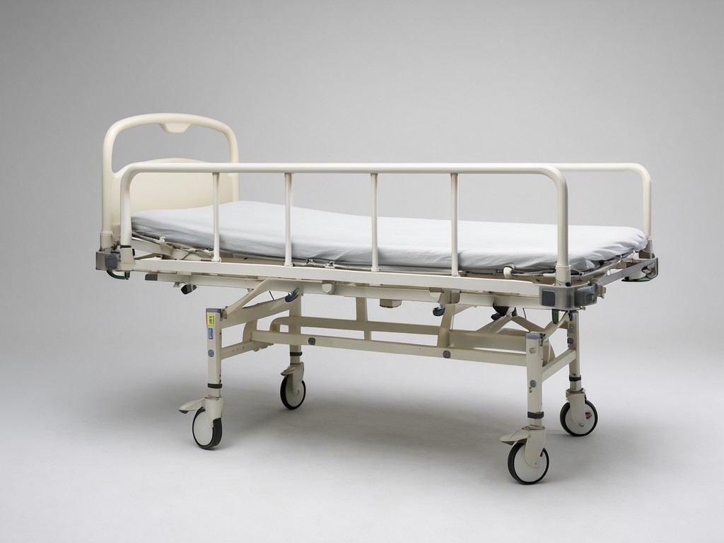 Low Price Manual Hospital Beds 2 Function Factory