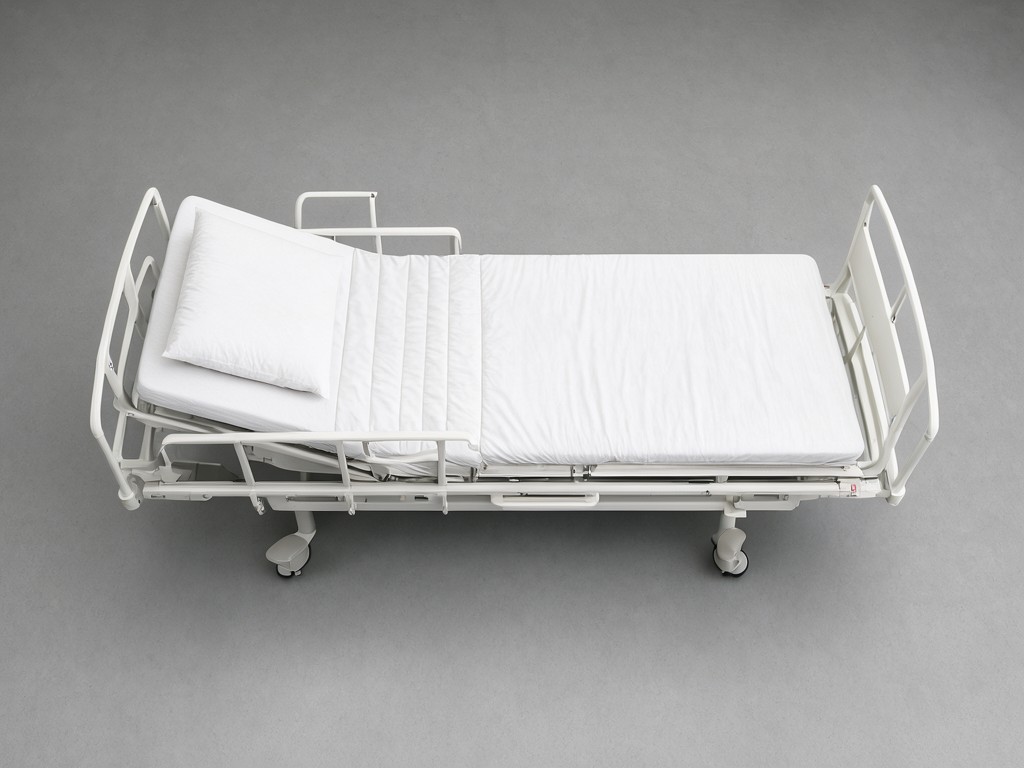 Wholesale 5 Function Hospital Nursing Bed For Home Care Supplier